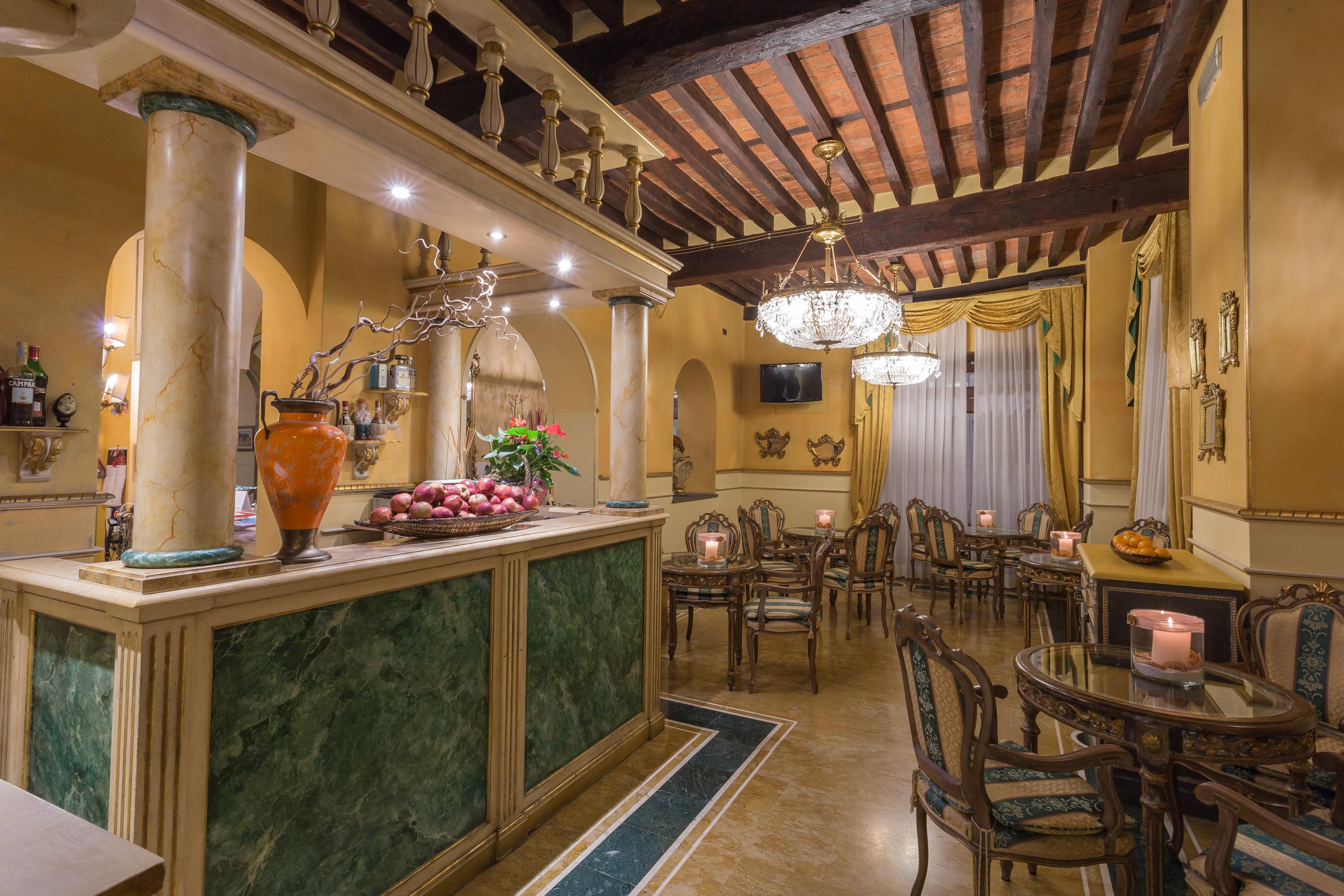 Hotel Palazzo Alexander Lucca Luaran gambar