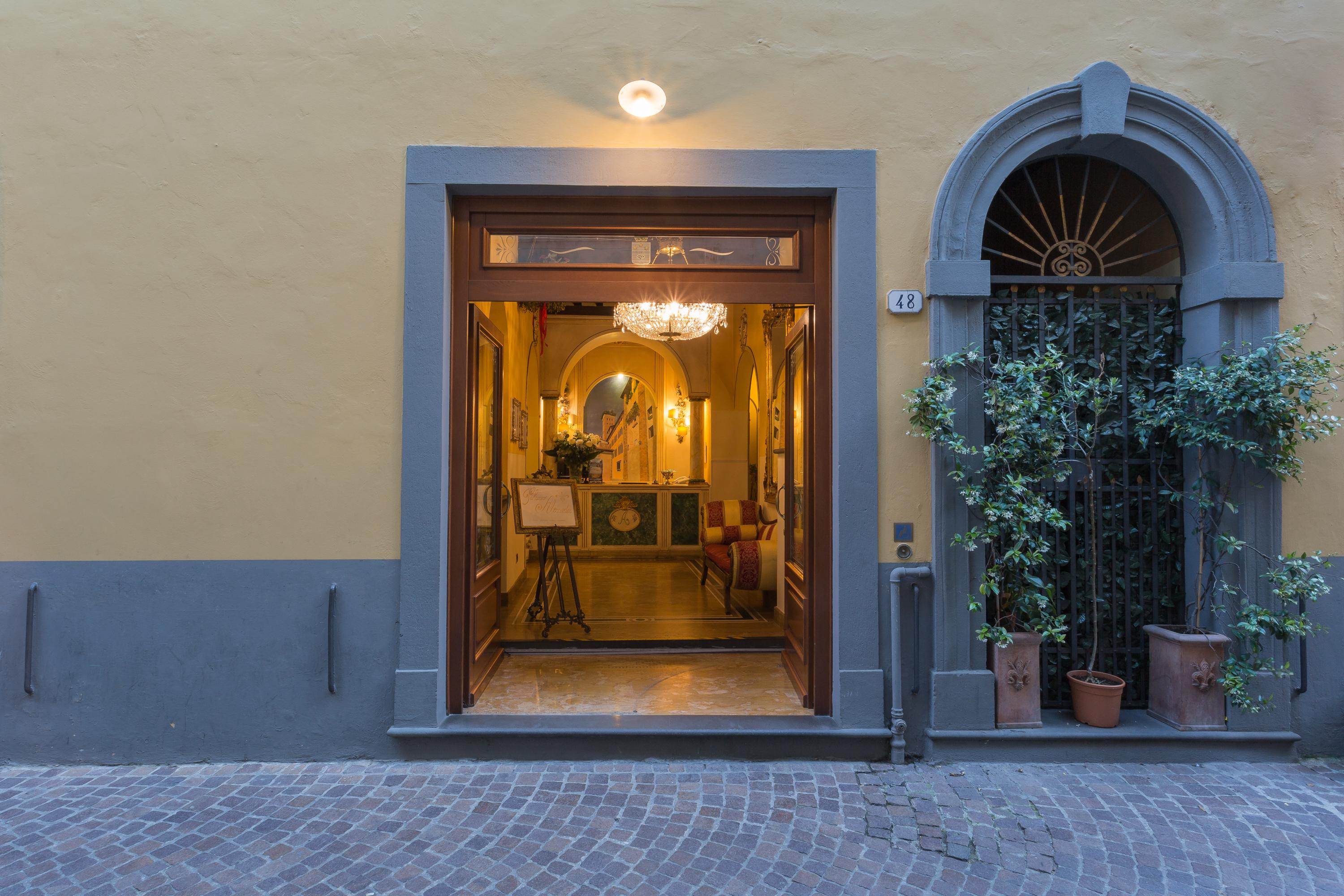 Hotel Palazzo Alexander Lucca Luaran gambar