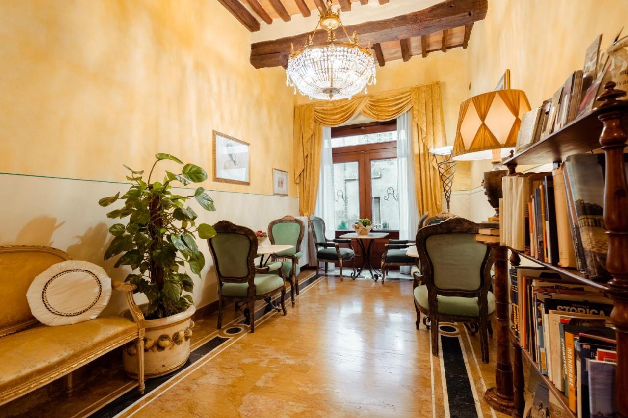 Hotel Palazzo Alexander Lucca Luaran gambar