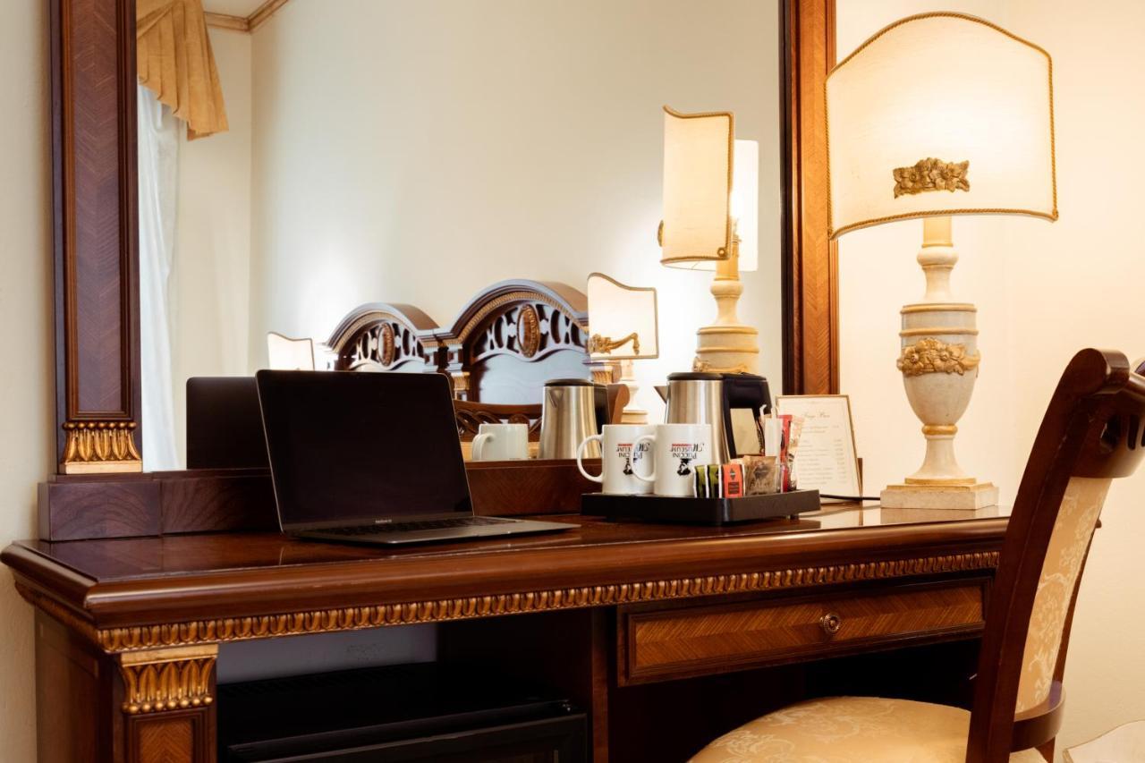 Hotel Palazzo Alexander Lucca Luaran gambar