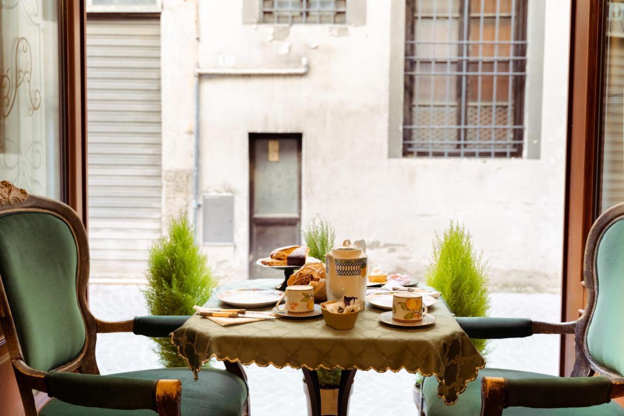 Hotel Palazzo Alexander Lucca Luaran gambar