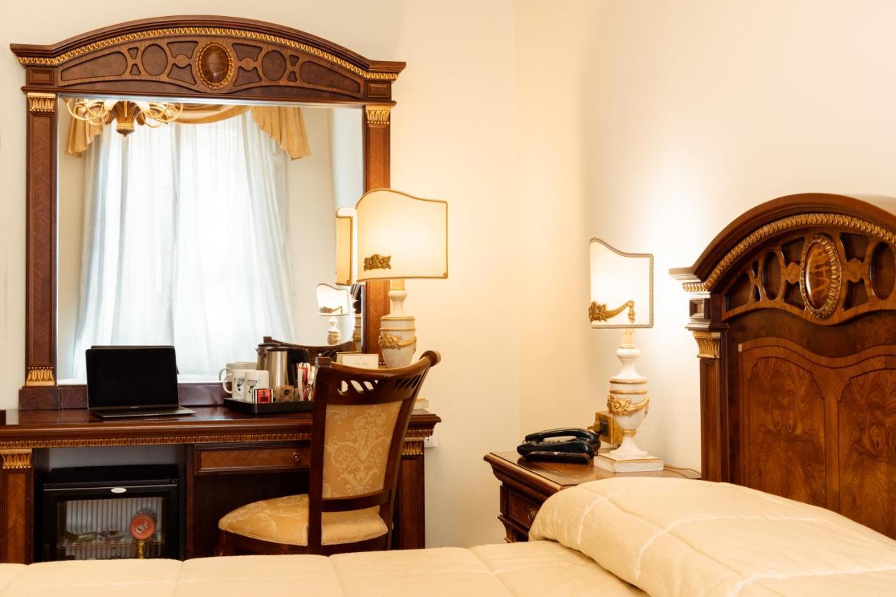 Hotel Palazzo Alexander Lucca Luaran gambar