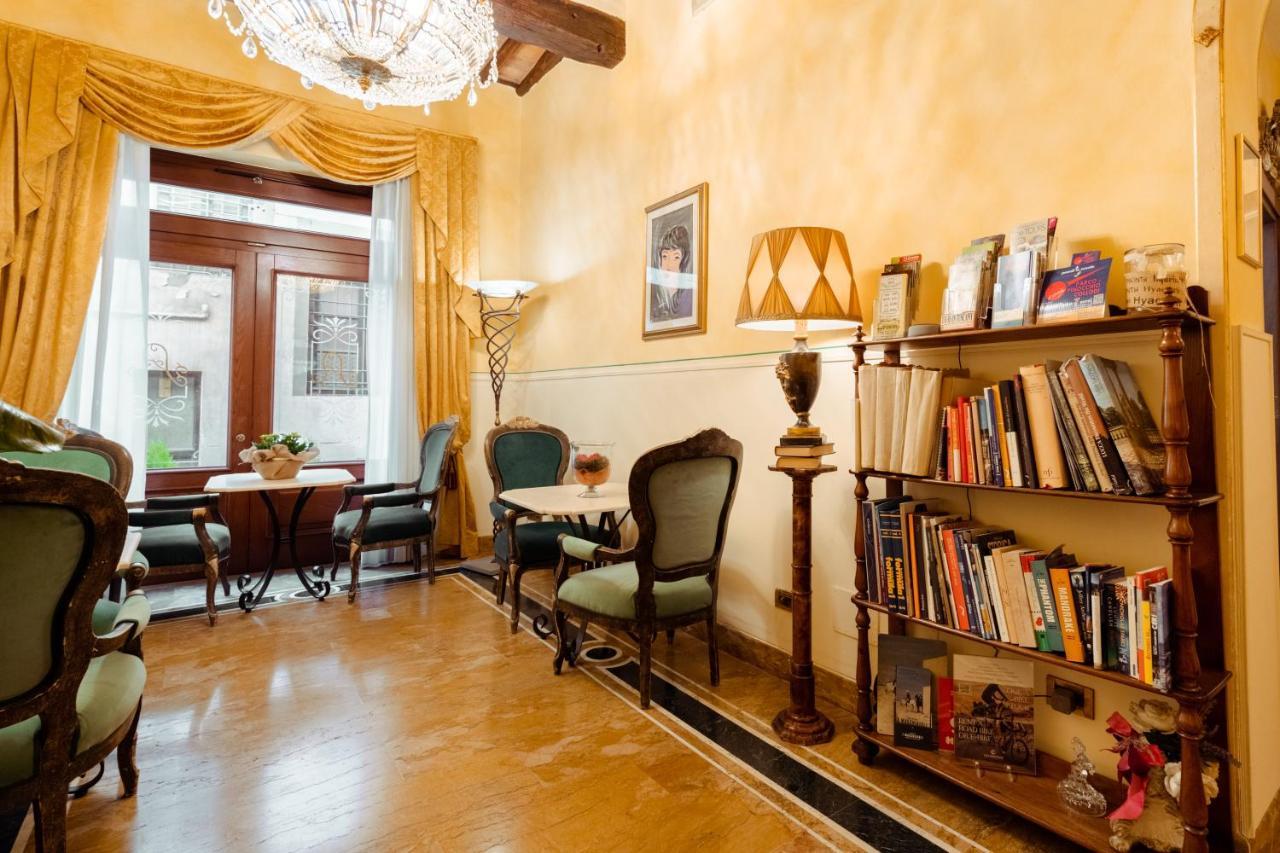 Hotel Palazzo Alexander Lucca Luaran gambar
