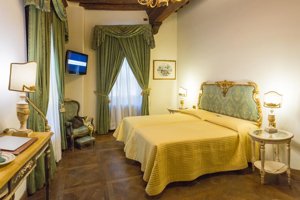 Hotel Palazzo Alexander Lucca Luaran gambar